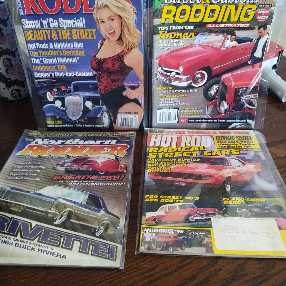 Y2K Car Magazines‎ Lot Of 4